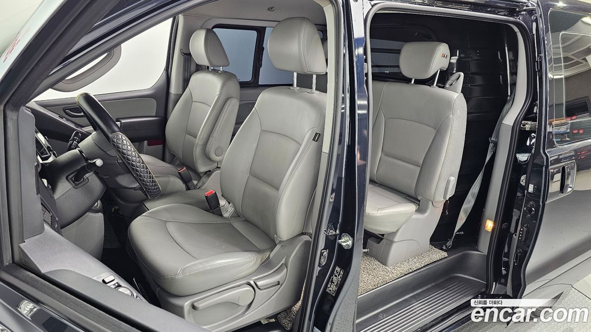 Hyundai Starex 2021