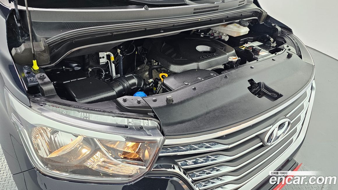 Hyundai Starex 2021