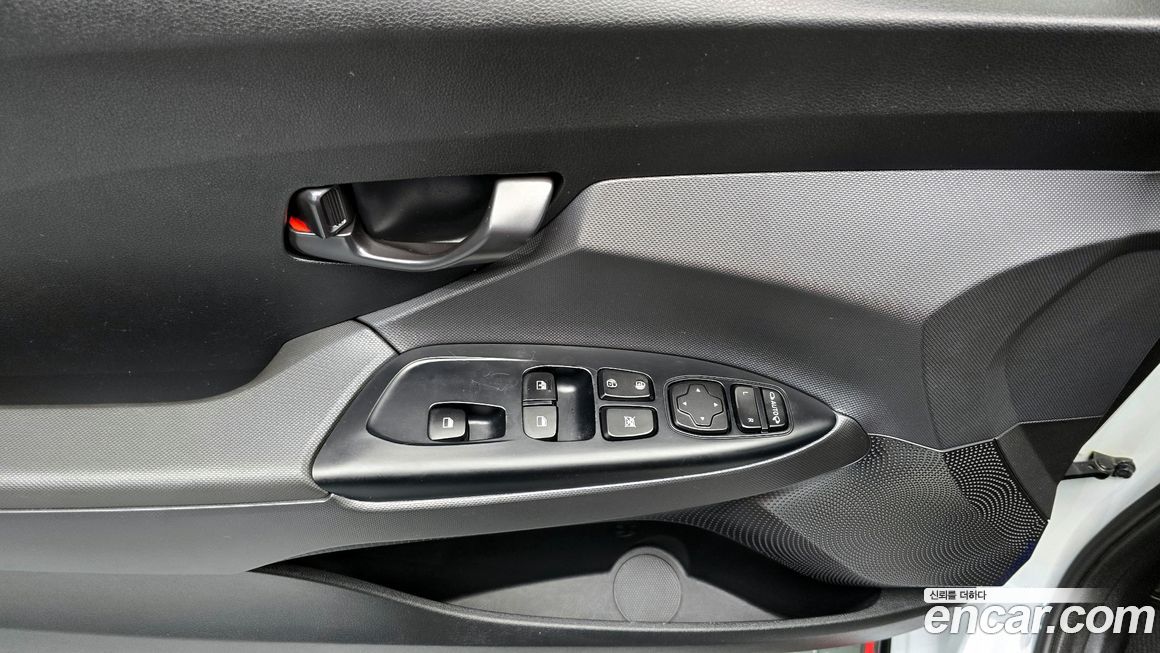 Hyundai Veloster 2019