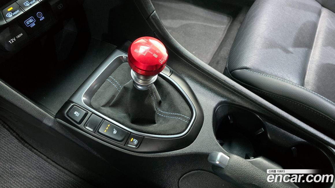 Hyundai Veloster 2019