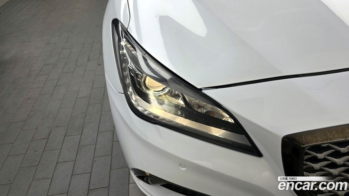 Hyundai Genesis 2016