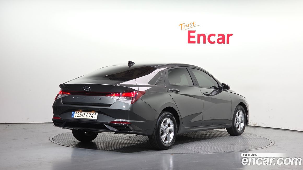 Hyundai AVANTE 2021