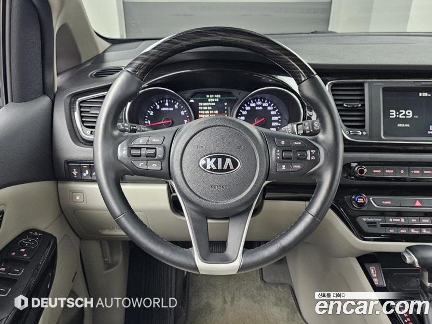 Kia Canival 2019