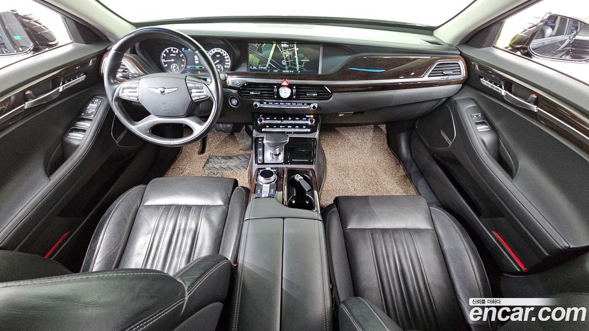 Genesis EQ900 2018