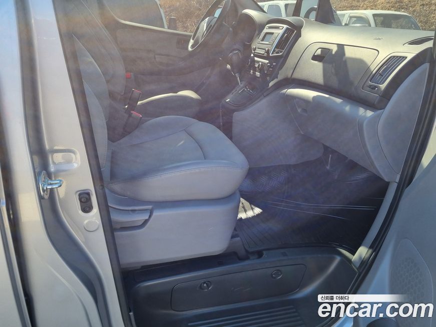 Hyundai Starex 2021