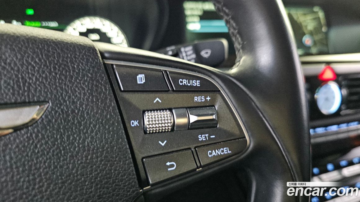 Genesis EQ900 2018