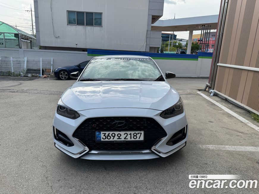 Hyundai Veloster 2021