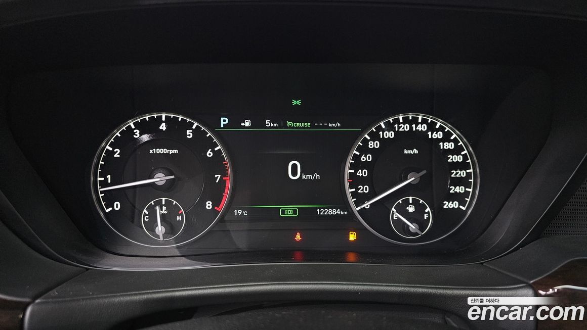 Genesis EQ900 2018