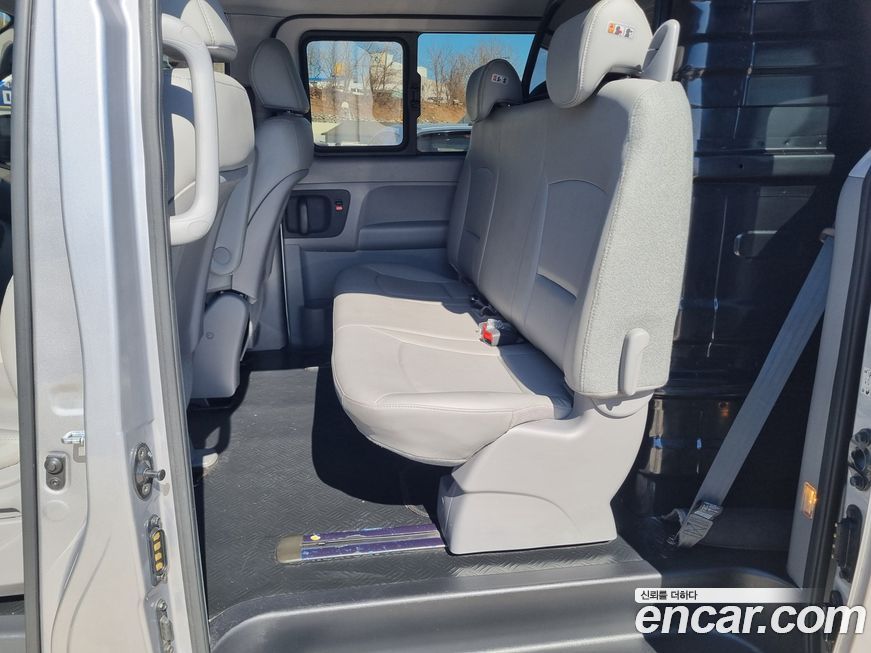 Hyundai Starex 2021