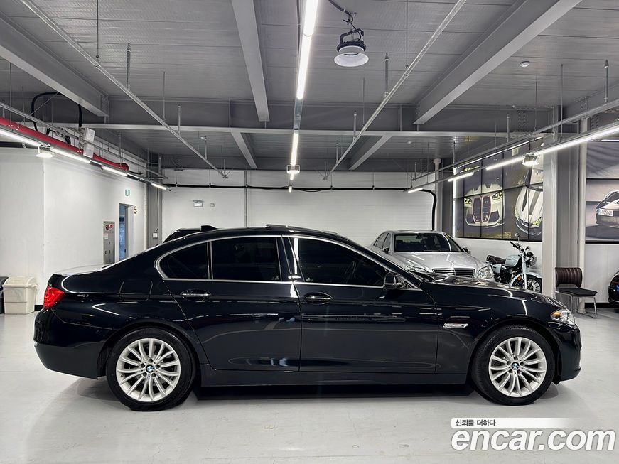 BMW 5-Series 2015