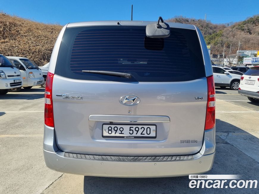 Hyundai Starex 2021