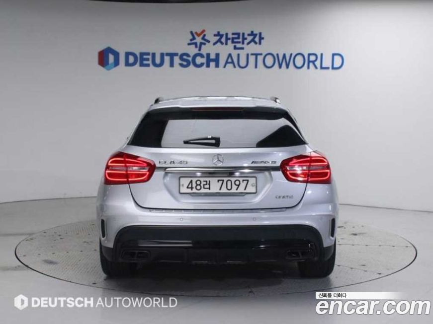 Mercedes-Benz GLA-Class 2015
