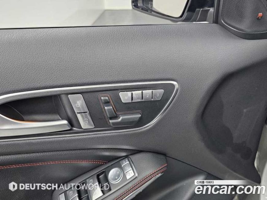 Mercedes-Benz GLA-Class 2015