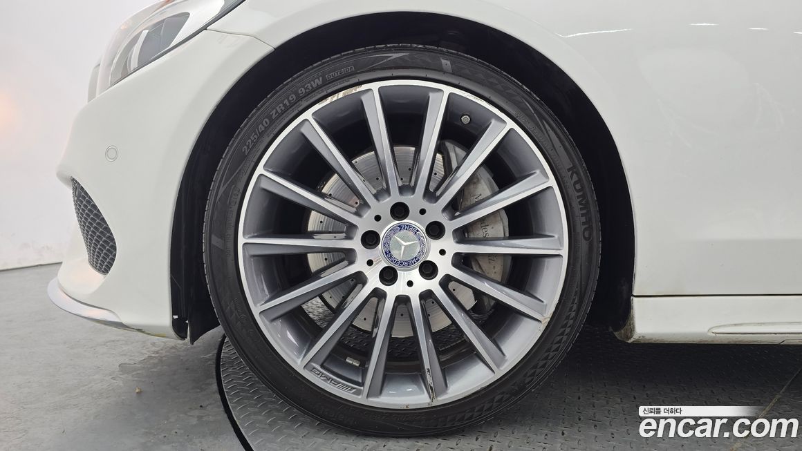 Mercedes-Benz C-Class 2016