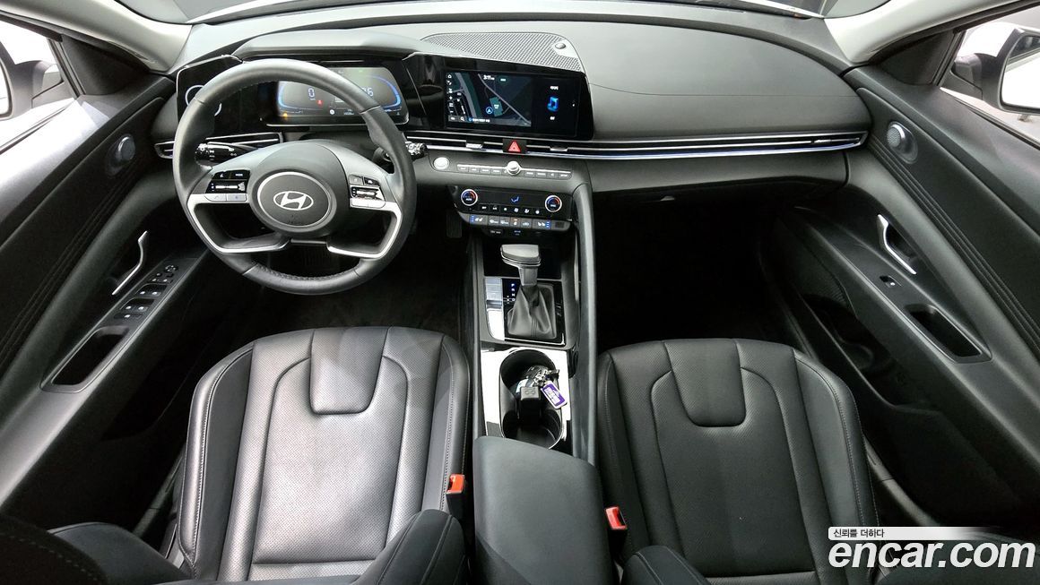 Hyundai AVANTE 2024