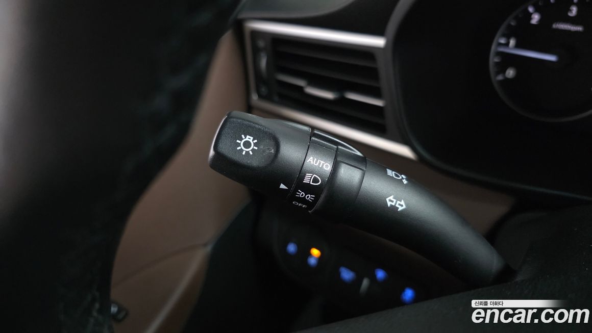 Hyundai Starex 2019
