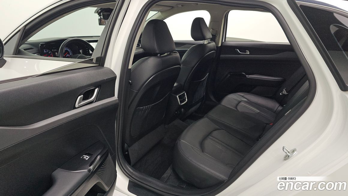 Kia K5 2021