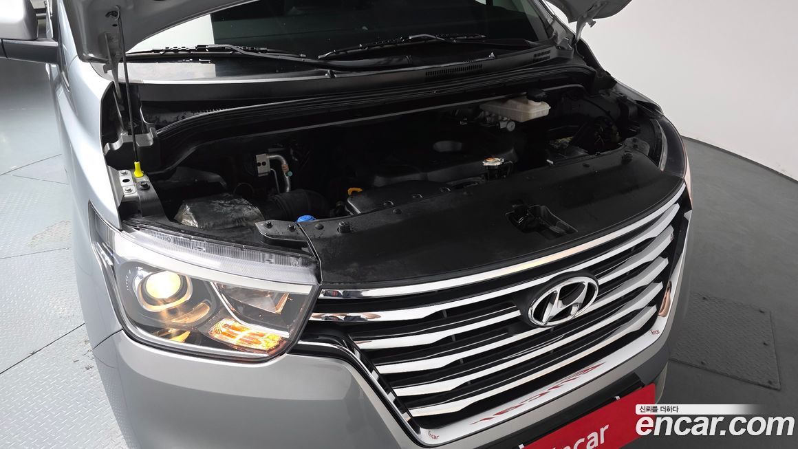 Hyundai Starex 2019