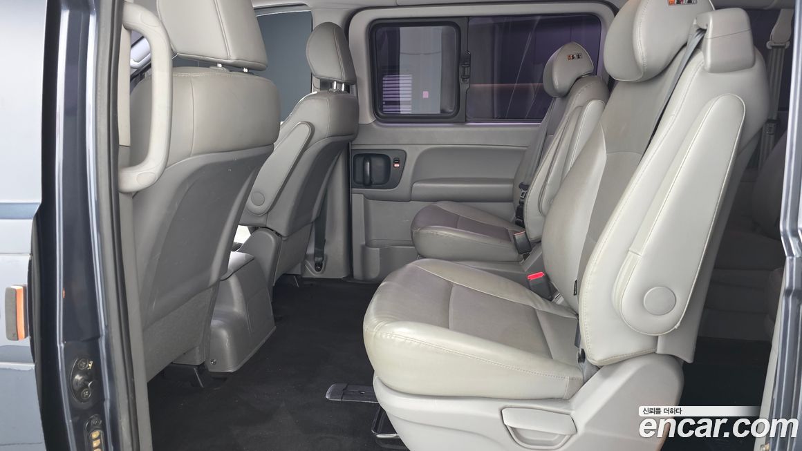 Hyundai Starex 2018