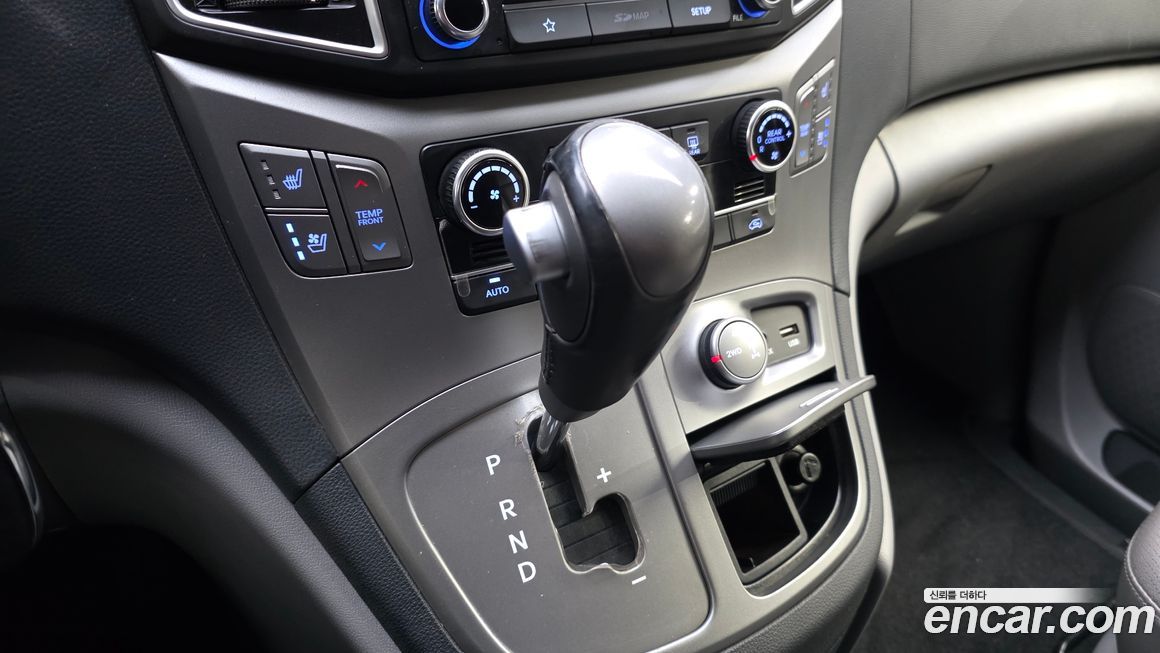 Hyundai Starex 2018