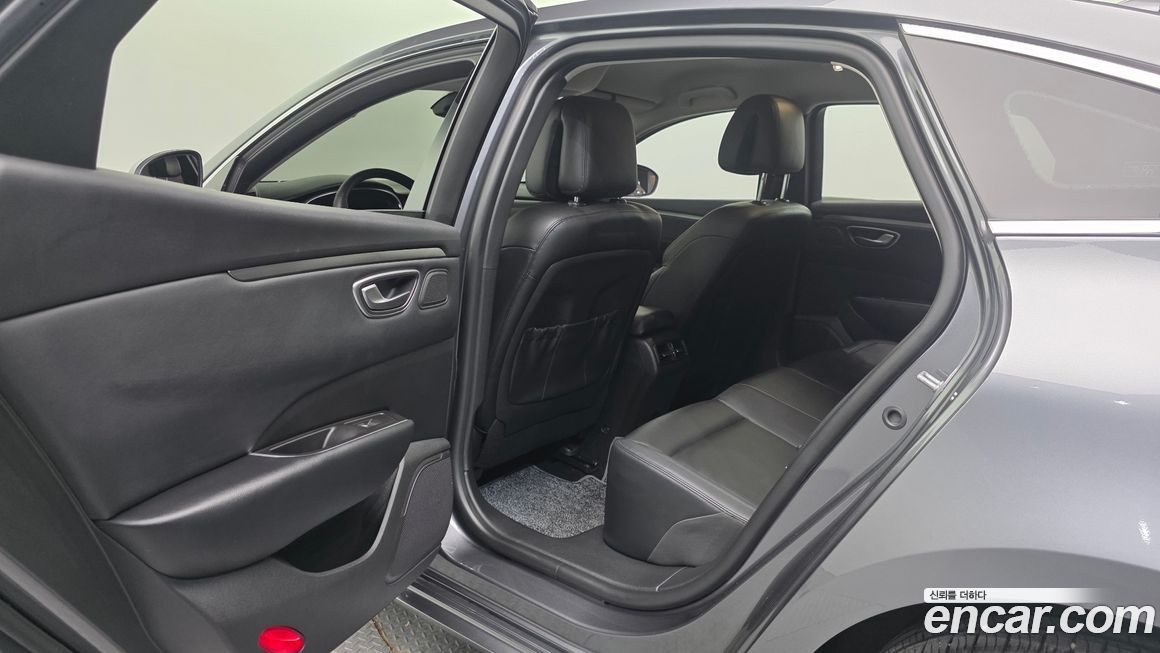 Renault-KoreaSamsung SM6 2023