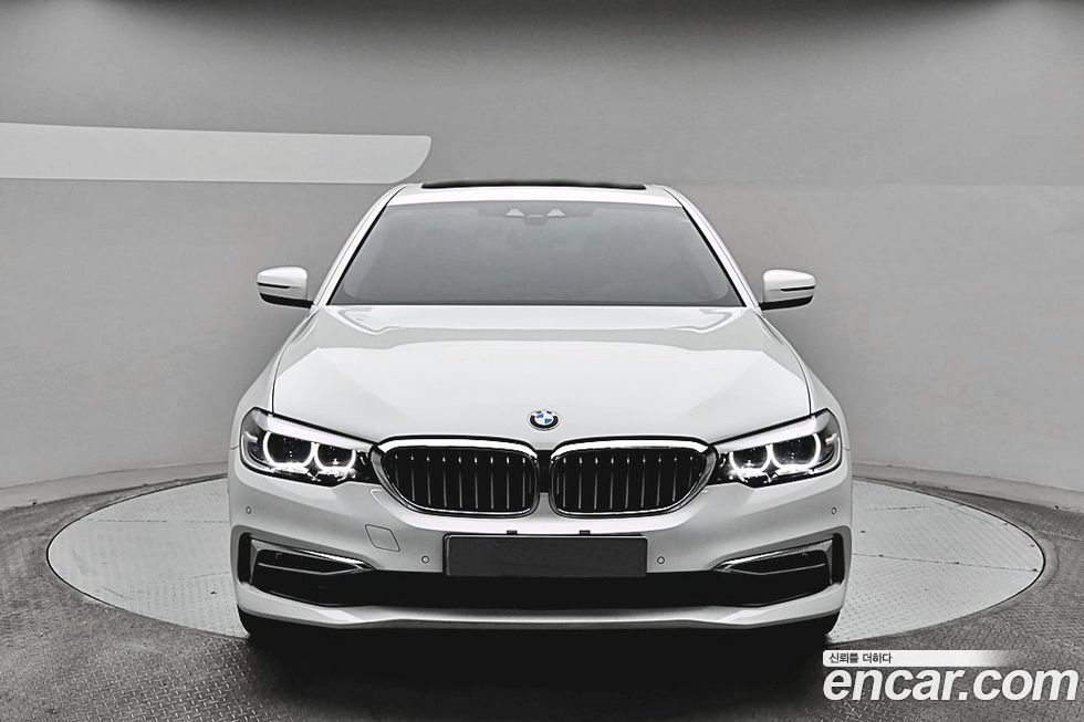 BMW 5-Series 2019