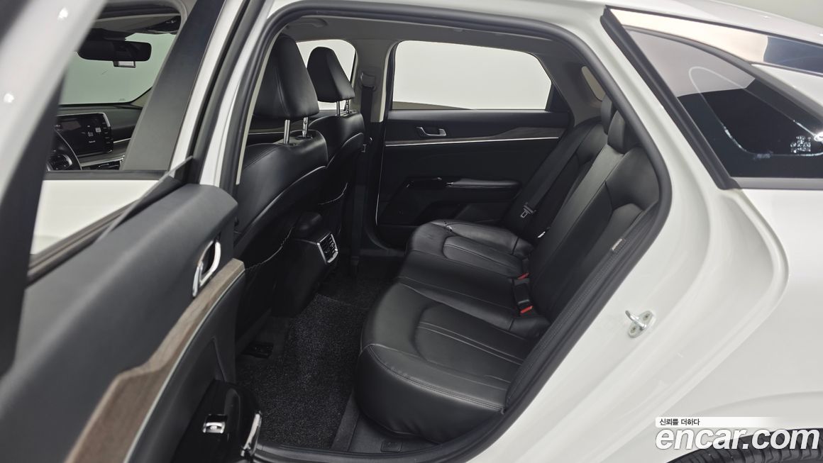 Kia K5 2021