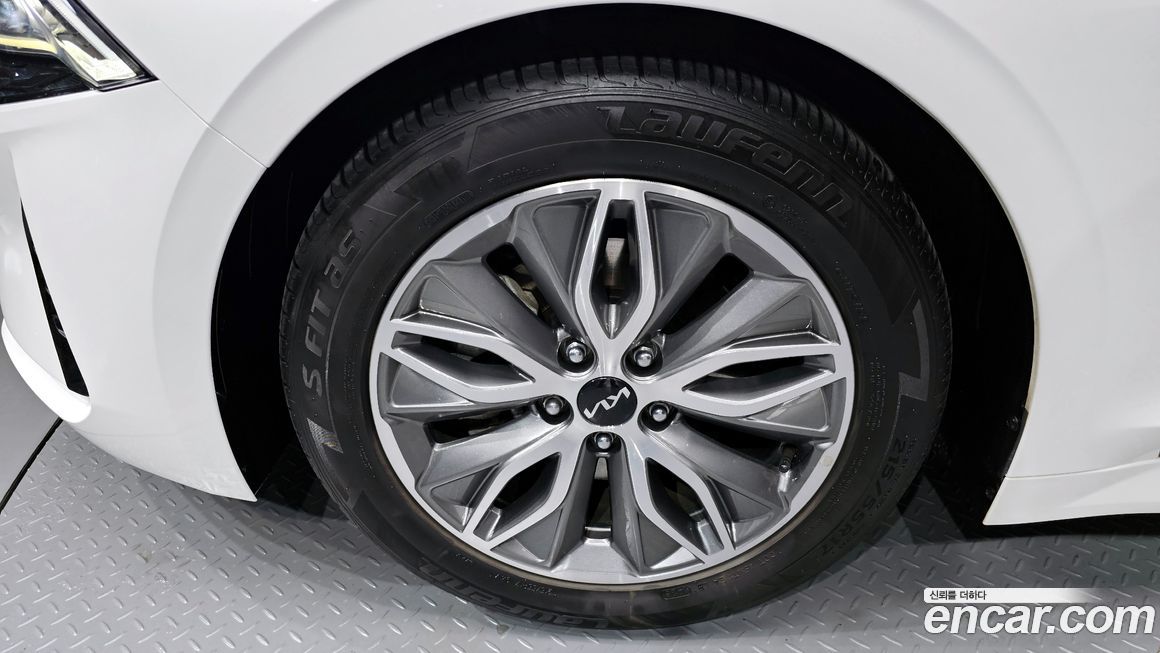 Kia K5 2023
