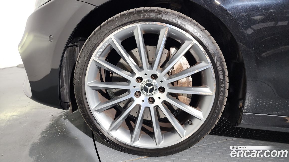 Mercedes-Benz E-Class 2017