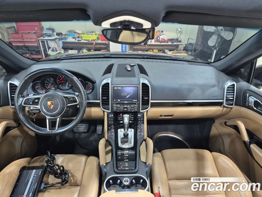 Porsche Cayenne 2016