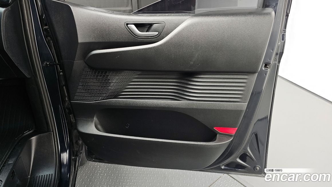 Hyundai Staria 2023