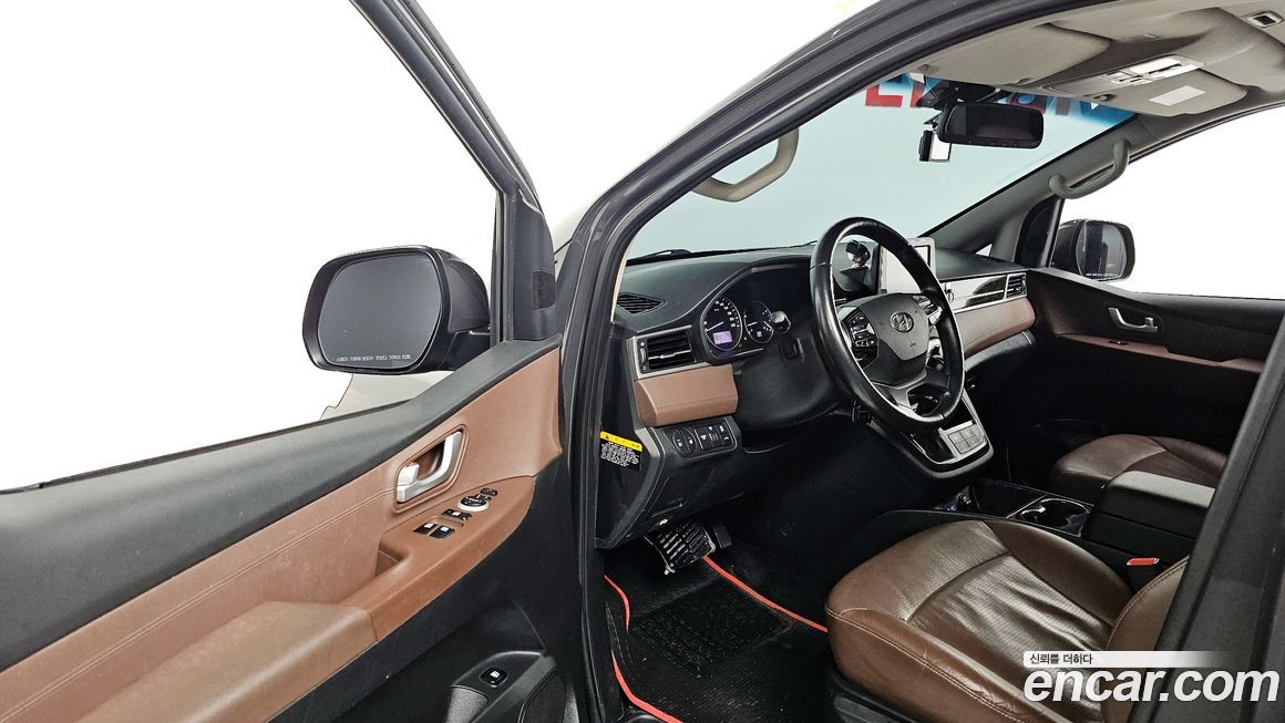 Hyundai Starex 2021
