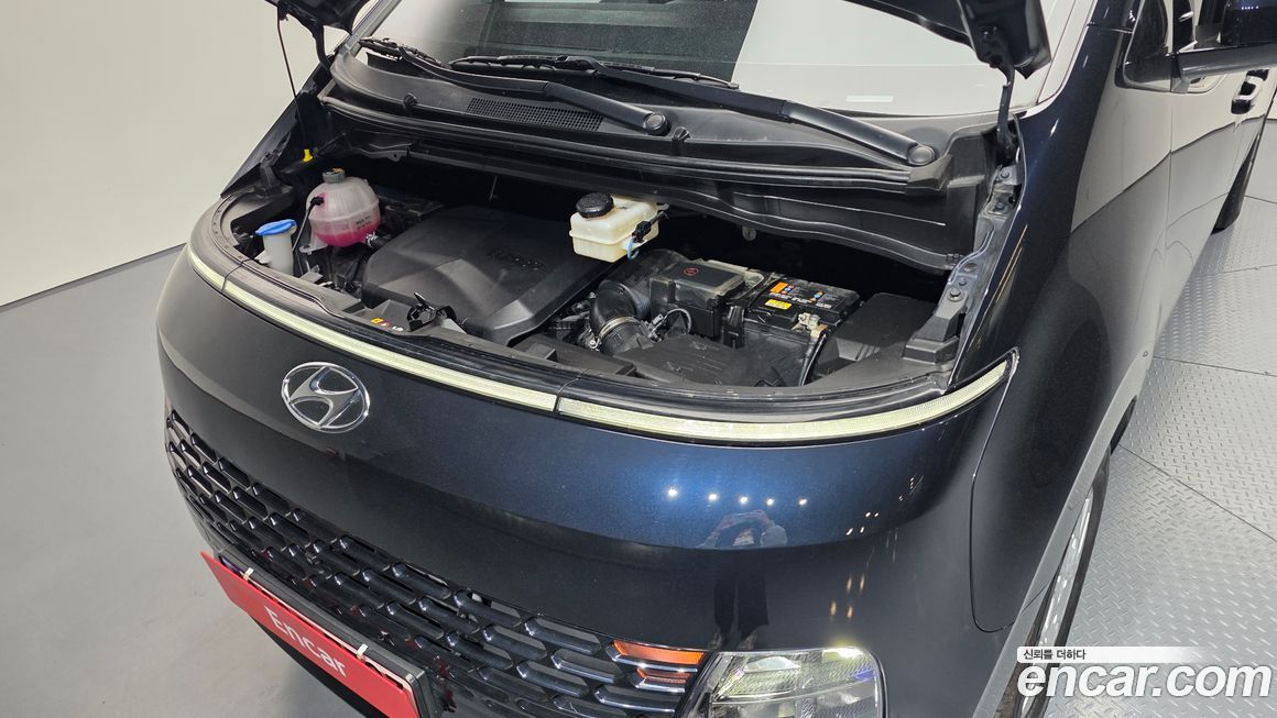 Hyundai Staria 2023