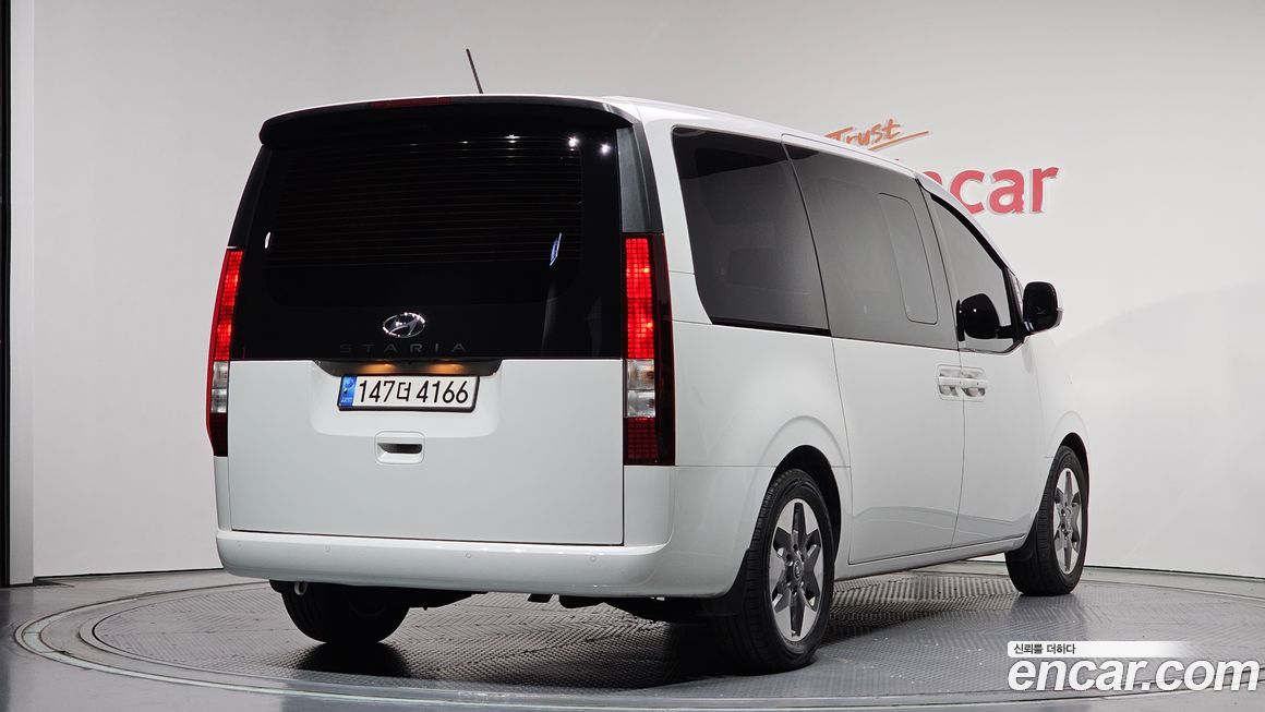 Hyundai Staria 2022