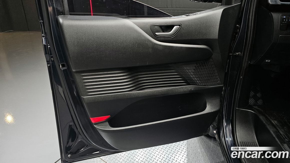 Hyundai Staria 2023