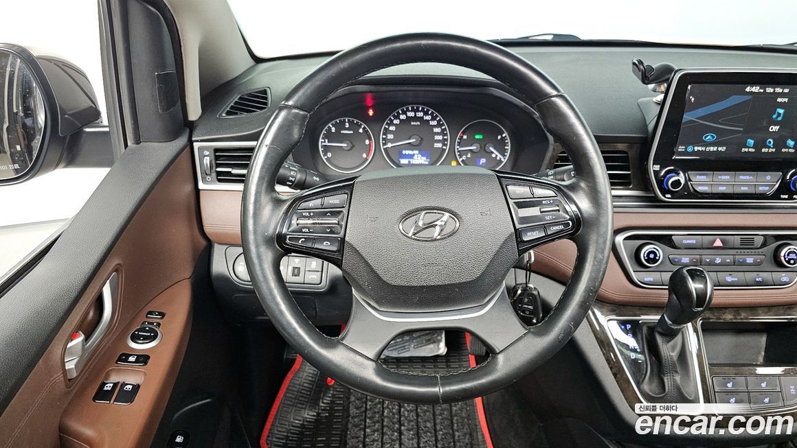 Hyundai Starex 2021