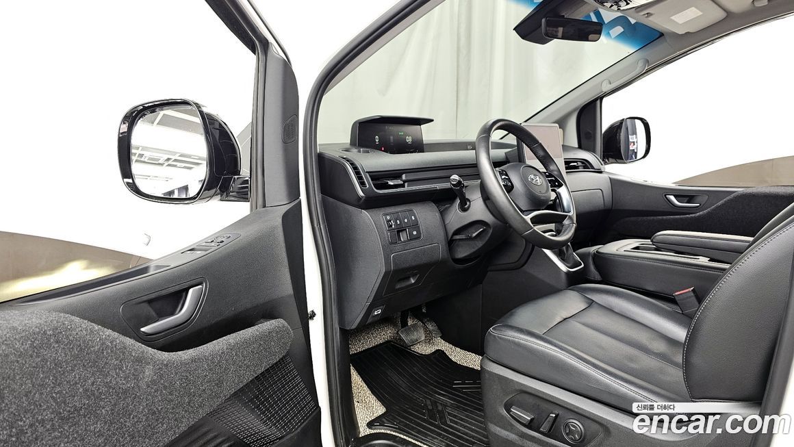 Hyundai Staria 2022