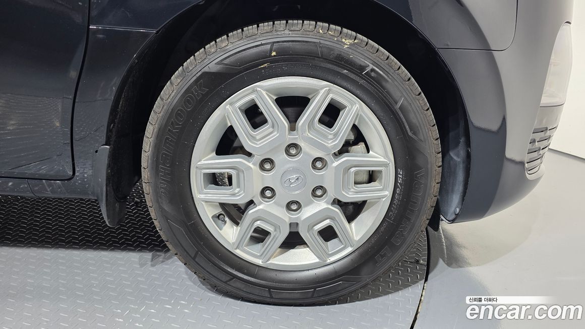 Hyundai Staria 2023