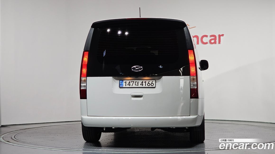 Hyundai Staria 2022
