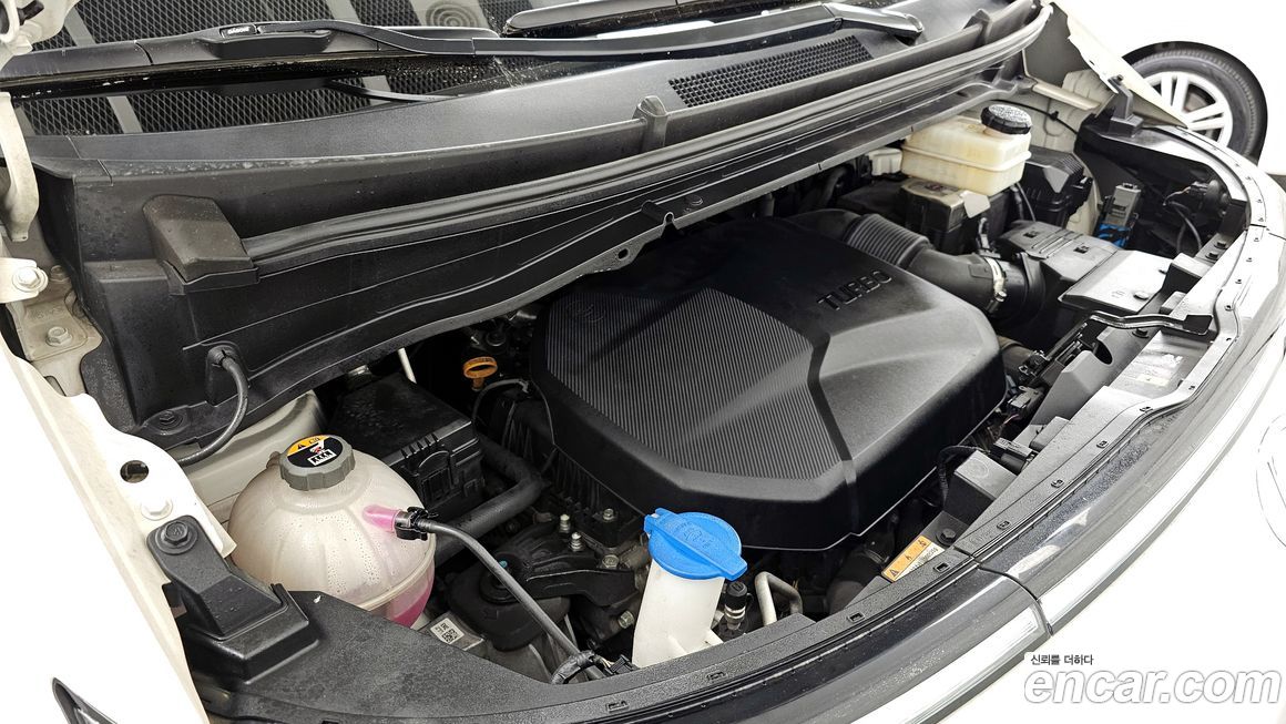 Hyundai Staria 2022
