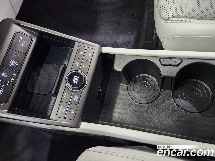 Hyundai Kona 2025
