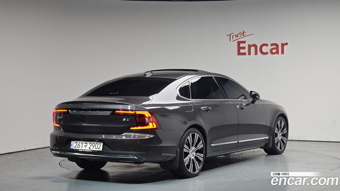 Volvo S90 2022