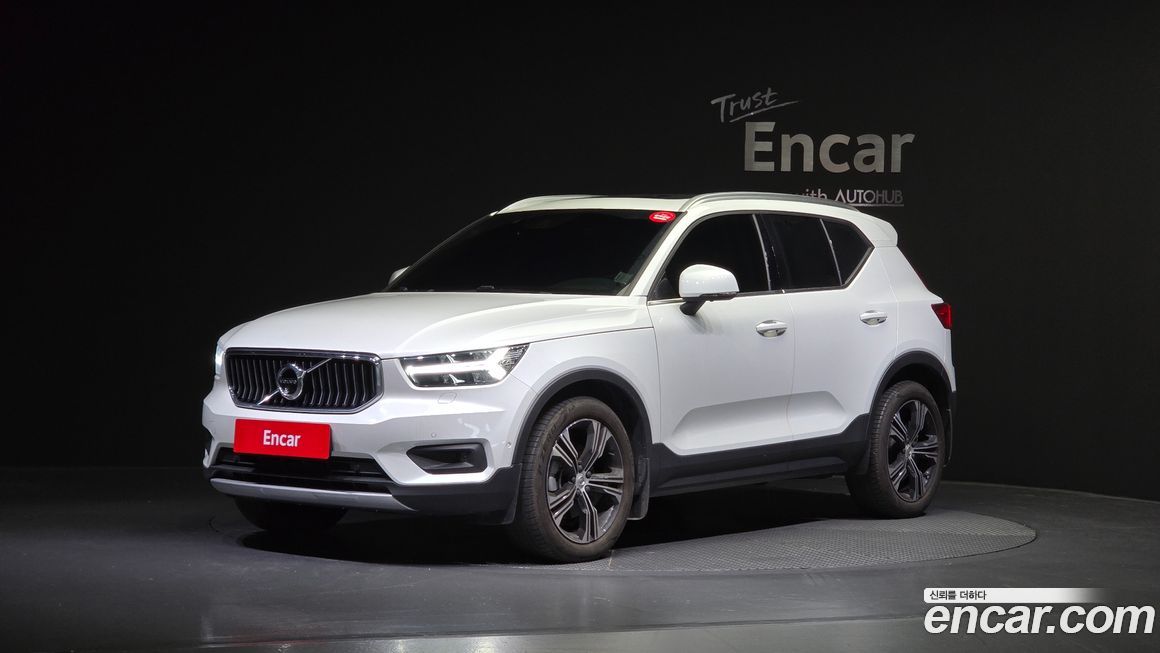 Volvo XC40 2021