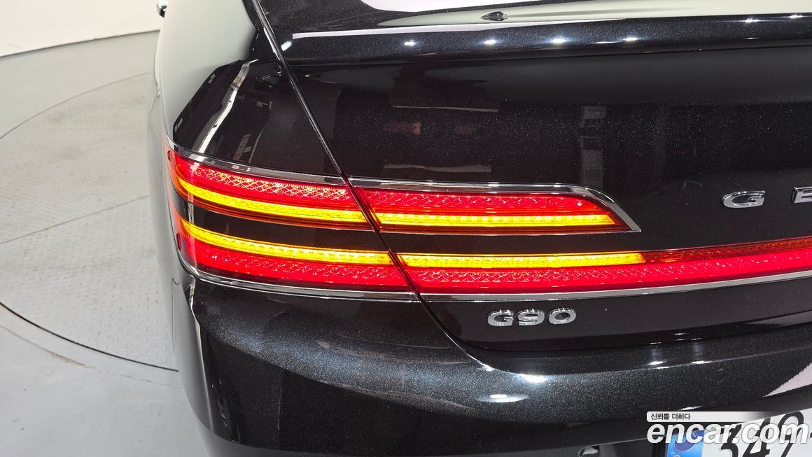 Genesis G90 2021
