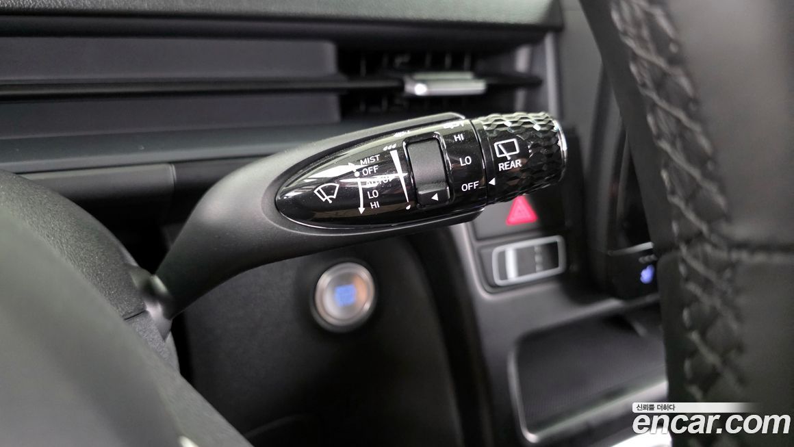 Hyundai Staria 2025
