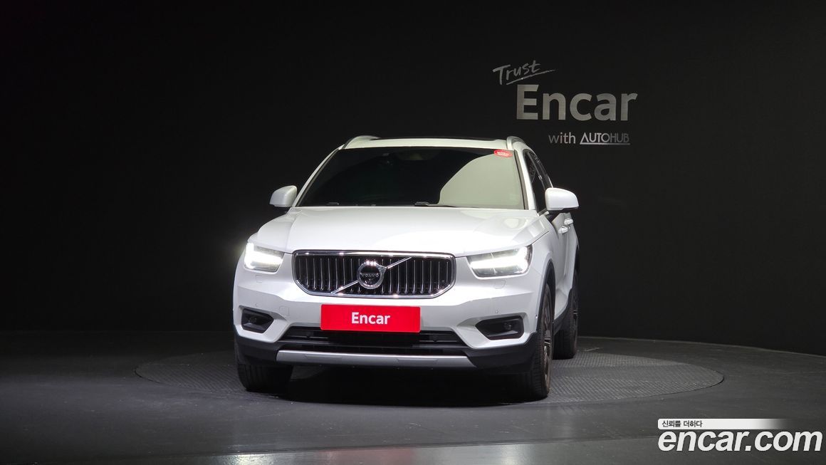 Volvo XC40 2021