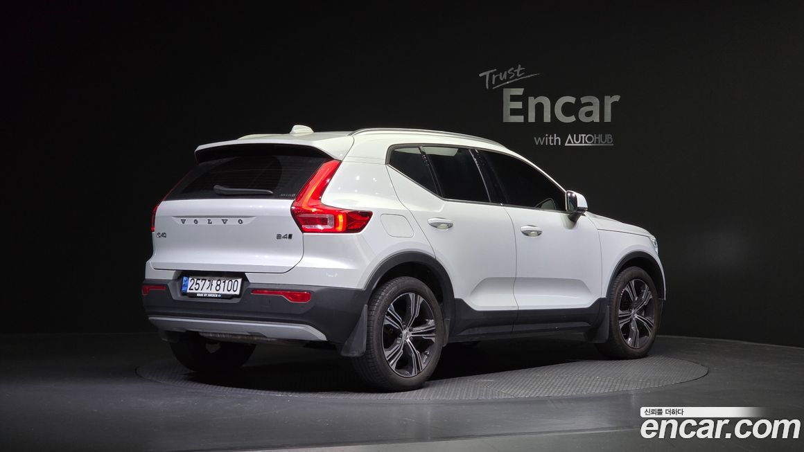 Volvo XC40 2021