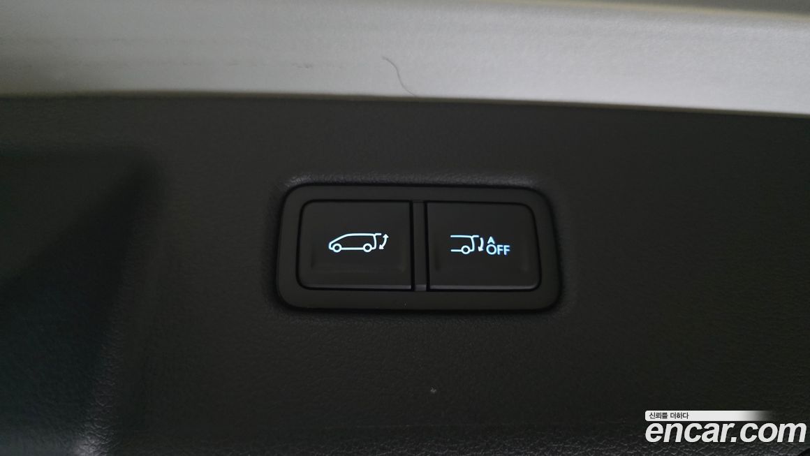 Hyundai Staria 2025