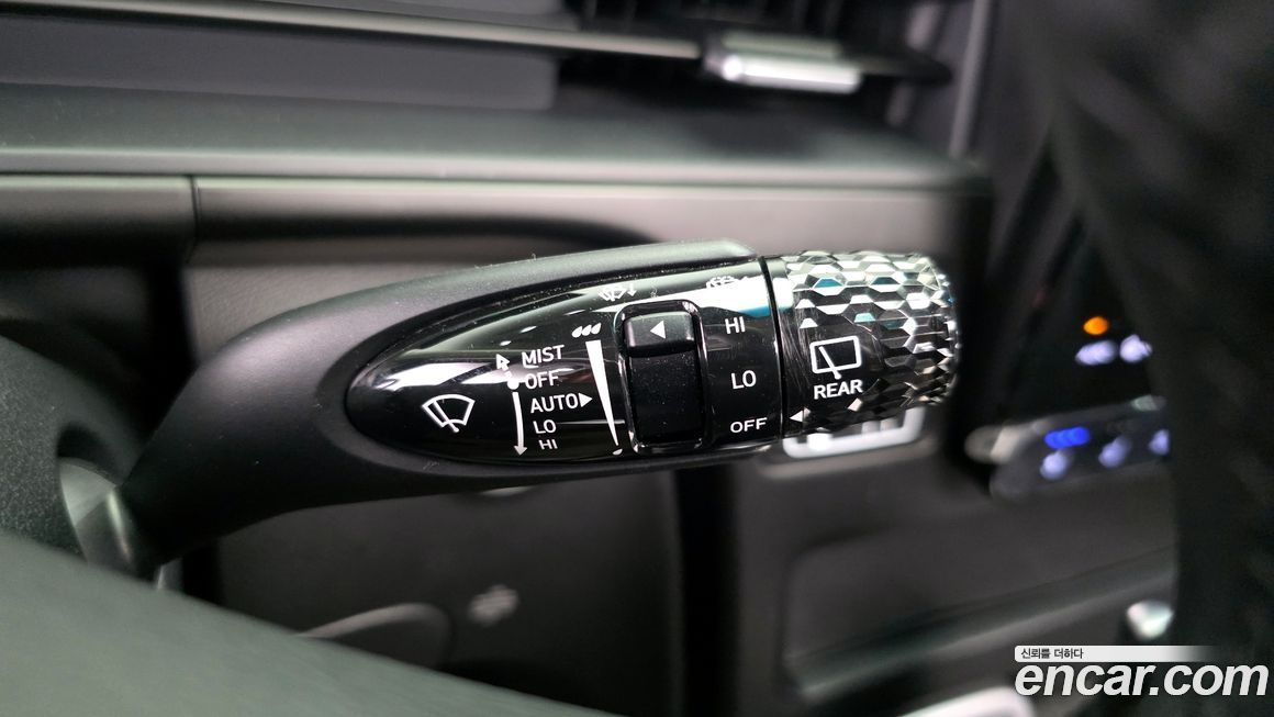 Hyundai Staria 2025