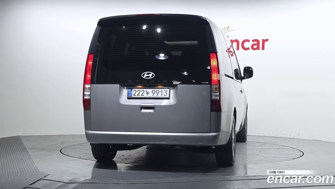 Hyundai Staria 2025